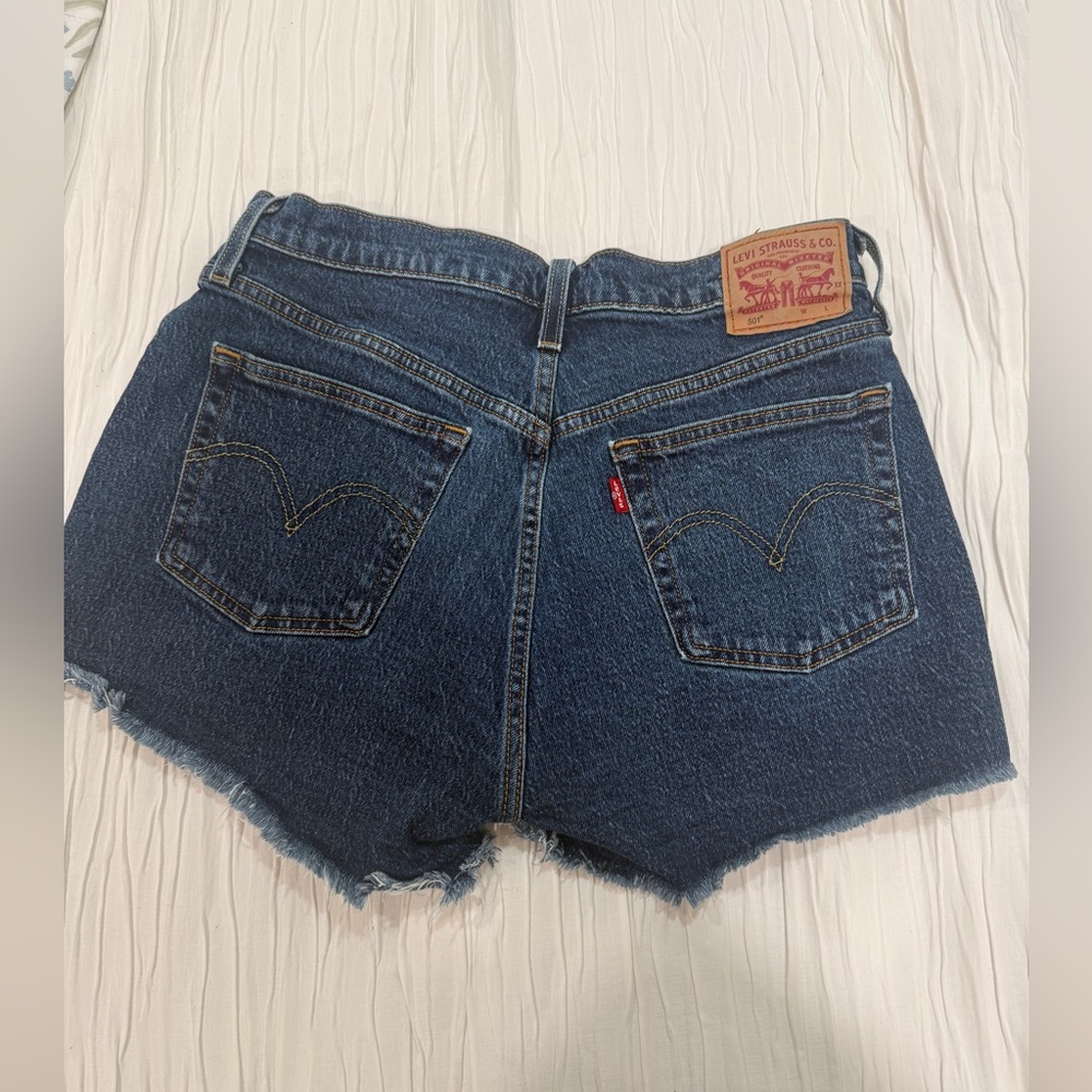 501® ORIGINAL FIT HIGH RISE WOMEN'S SHORTS (size 29)